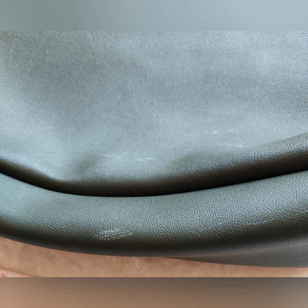 Neiman Marcus Green Shoulder Vegan Leather Bag with Modern Trapezoidal Design - Picture 6 of 13